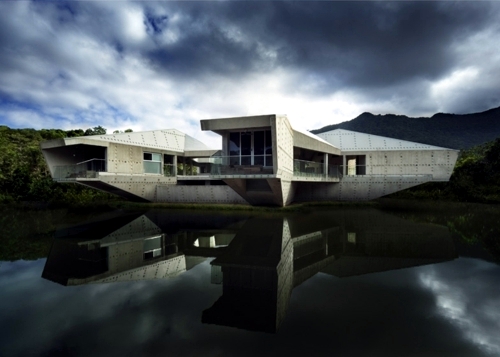 Futuristic house designs Futuristic house designs