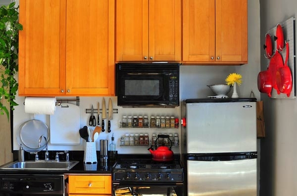 Functional and practical kitchen solutions for small kitchens
