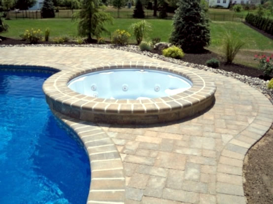 Jacuzzi in the garden