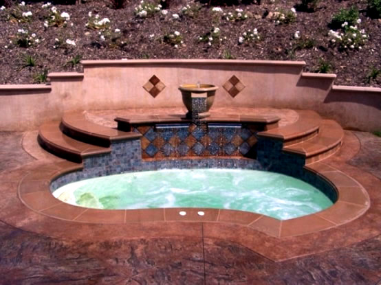 Jacuzzi in the garden