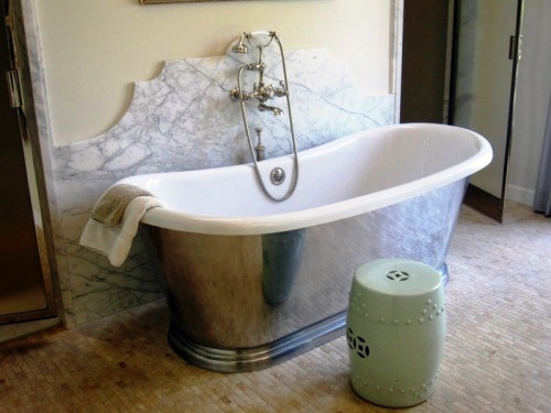 20 beautiful and cool tiled backsplash ideas for the bathroom ...
