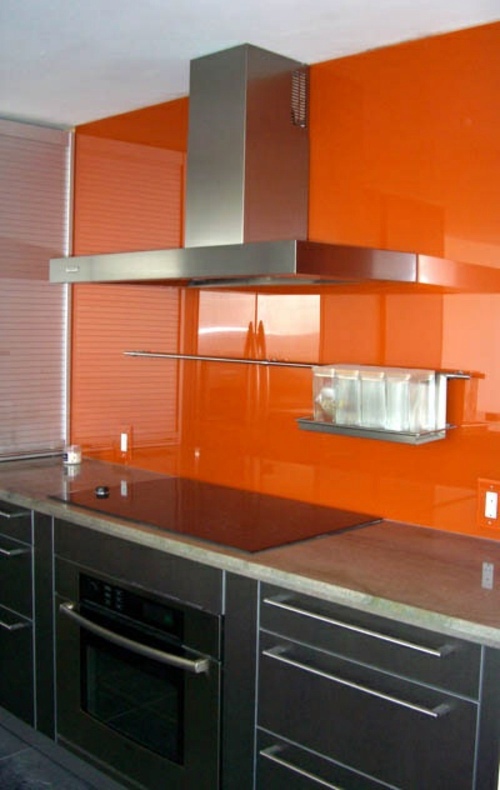 kitchen glass back wall