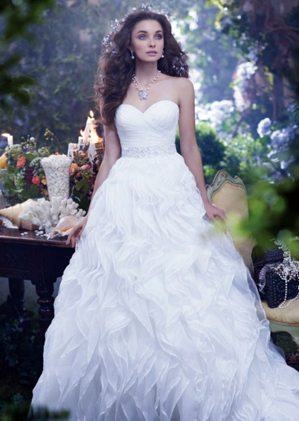 Bride in a Cinderella-inspired wedding dress