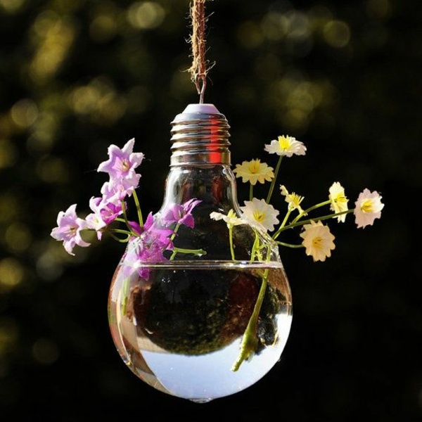 DIY decoration from bulbs – 120 craft ideas for old light