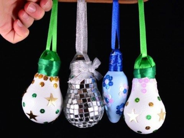 diy decoration from bulbs 120 craft ideas for old light diy decoration from bulbs 120 craft ideas for old light