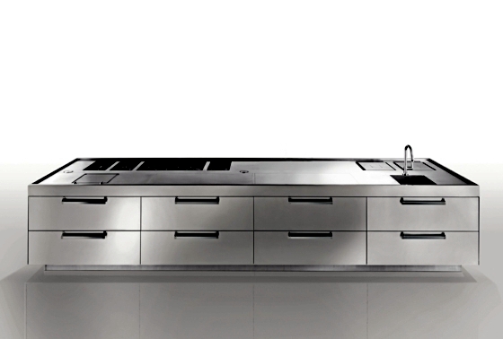 Designer kitchen island - discreet and practical Designer kitchen island - discreet and practical