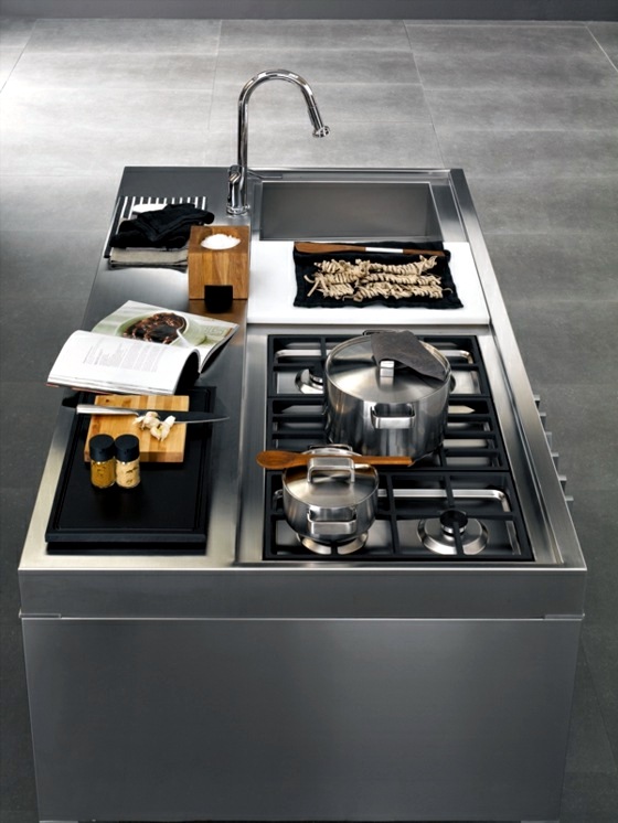 Designer kitchen island - discreet and practical Designer kitchen island - discreet and practical