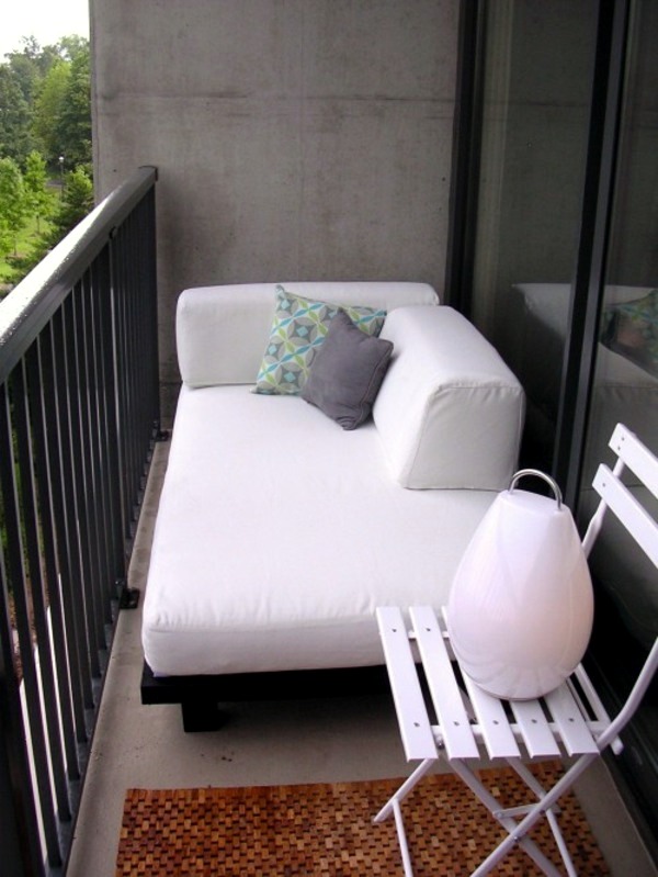 Balcony Lounger ideas make cozy recreation area Interior Design