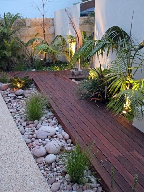 Wood tiling - wooden floor on the balcony Wood tiling - wooden floor on the balcony