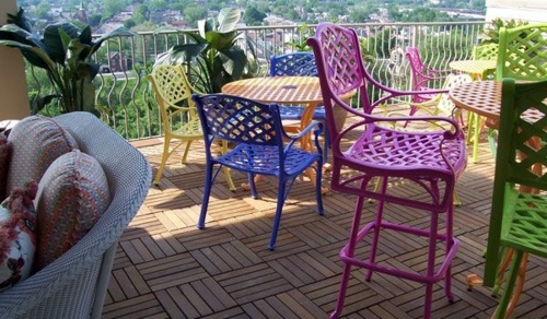 Wood tiling - wooden floor on the balcony Wood tiling - wooden floor on the balcony