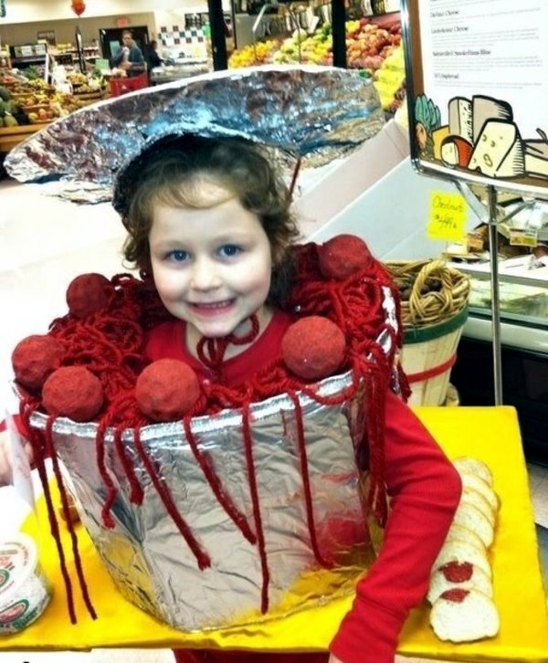 100 unique homemade costumes - great DIY clothes