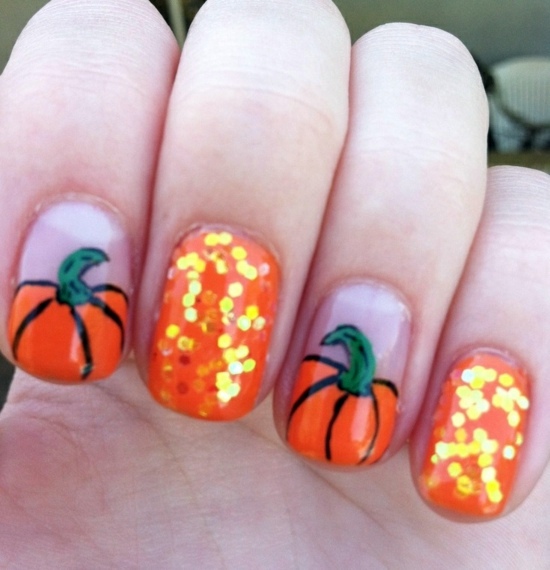 Nail Polish Ideas For Halloween – 40 Inspiring Nail Design Pictures Halloween pumpkins Nail Polish Ideas for Halloween - 40 inspiring nail design pictures - Nail Polish Ideas For Halloween – 40 Inspiring Nail Design Pictures