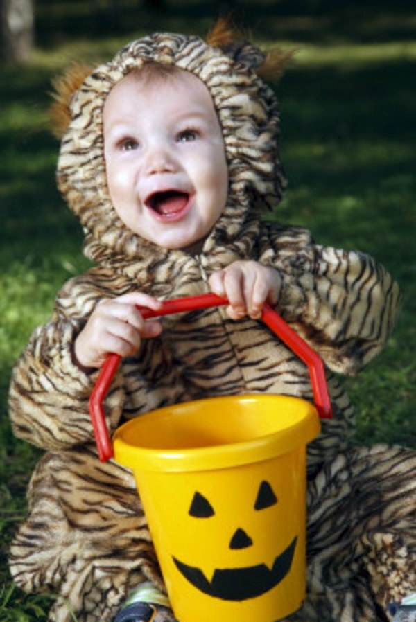 Halloween Deko - Halloween Kids Costumes - thematic, festive clothing for little Halloween Deko - Halloween Kids Costumes - thematic, festive clothing for little