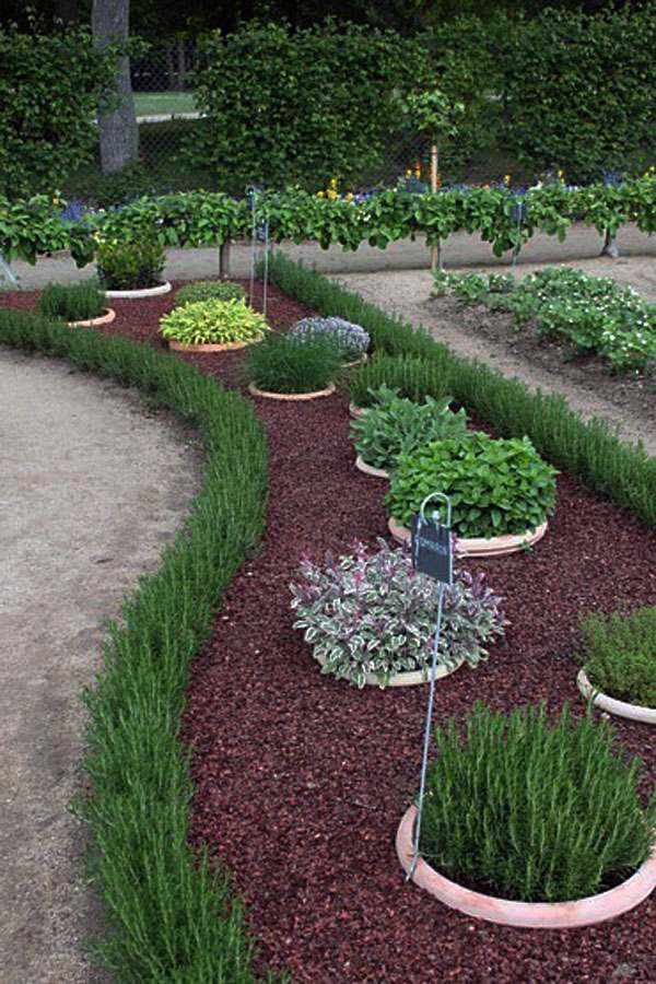 Beautiful Garden Ideas beautiful garden ideas diy stained plates Landscaping 38 Beautiful Garden Ideas Paradise On Earth Beautiful Garden Ideas beautiful home garden ideas for the lawn Landscaping 38 Beautiful Garden Ideas Paradise On Earth