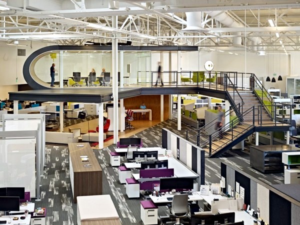 Ultra modern office of flash design - an old warehouse awakened to new life Ultra modern office of flash design - an old warehouse awakened to new life