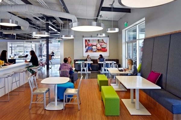 Ultra modern office of flash design - an old warehouse awakened to new life Ultra modern office of flash design - an old warehouse awakened to new life
