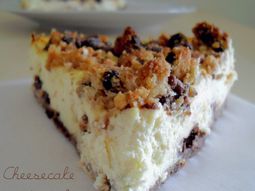 Cheesecake and chocolate cookies