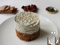 Cheesecake hearty Italian flavors