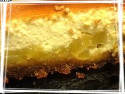 Cheesecakes with honey, gingerbread and caramelized apples