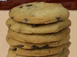Cookies with dark chocolate and hazelnuts