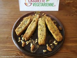 Energy bars with dried fruits