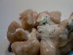 Gnocchi parsnips, thyme sauce
