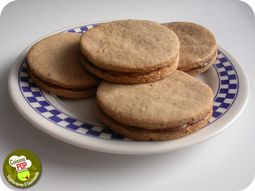 Hazelnut-chocolate snacks