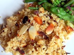 Lemony Couscous with roasted almonds