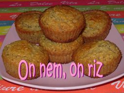 Moist millet flakes, ginger and poppy