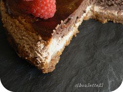 Raspberry chocolate cheesecake