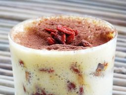 Tiramisu with tofu and berries Goji fragrant orange blossom