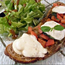 Bruschetta with grilled eggplant and Stracchino