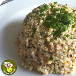 Bulgur zucchini risotto with sesame