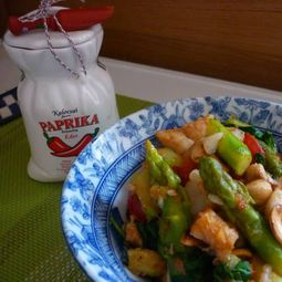 Caramelized Tofu fried asparagus