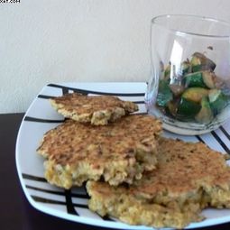 Cereal cake with coconut milk and curry