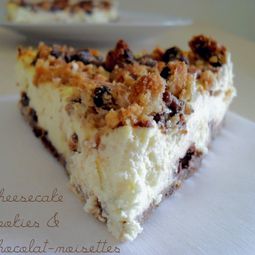 Cheesecake and chocolate cookies