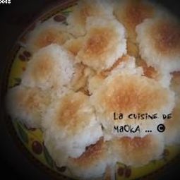 Cookies with coconut