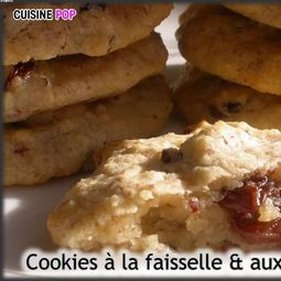 Cookies with cottage cheese and raisins