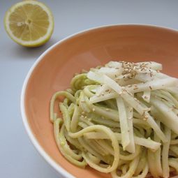 Frozen udon noodles with avocado and radish
