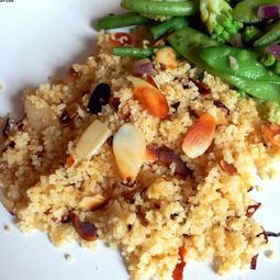 Lemony Couscous with roasted almonds