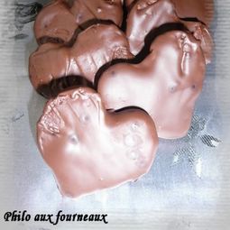 Little Hearts biscuits all chocolate