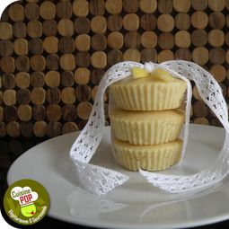 Melted lemon and almonds