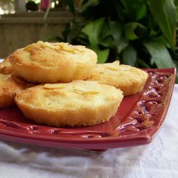 Mini almond and lemon