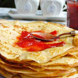 Pancakes with agave nectar and the general Marnier