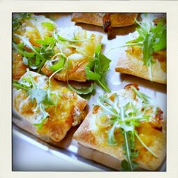 Pizza with Caramelized Onions and Gorgonzola