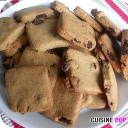 Place pucks raisins cinnamon