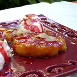 Polenta caramelized apricots