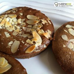 Rivers almond spice and citrus fruits