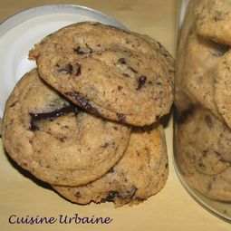Soft cookies with chestnut and chocolate