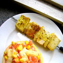 Spit exotic citrus and tofu salad
